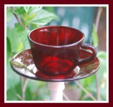 Red Tea Cup Feeder